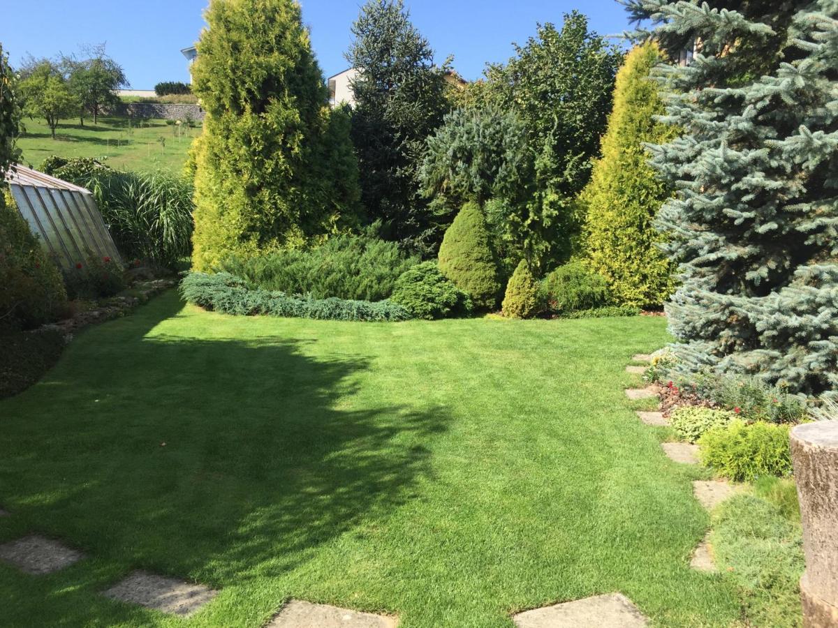 Ferienwohnung Privat Pekny Dvor Rajecké Teplice Exterior foto